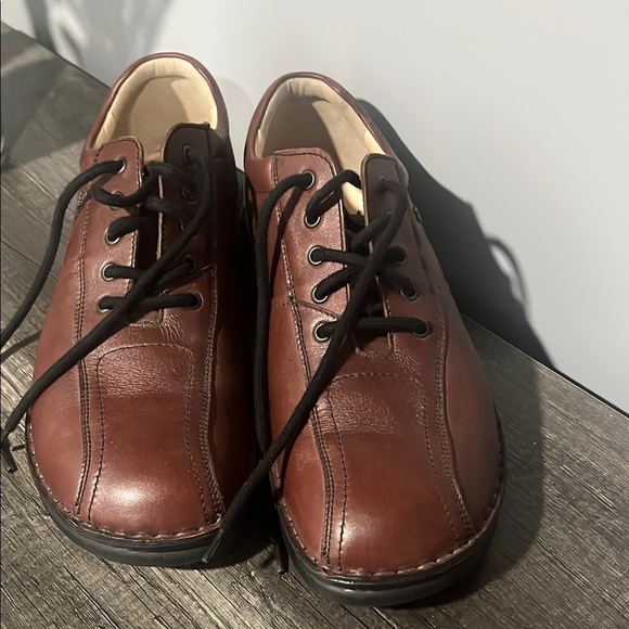Finn Comfort Brown Oxford Derbys - Picture 3 of 7